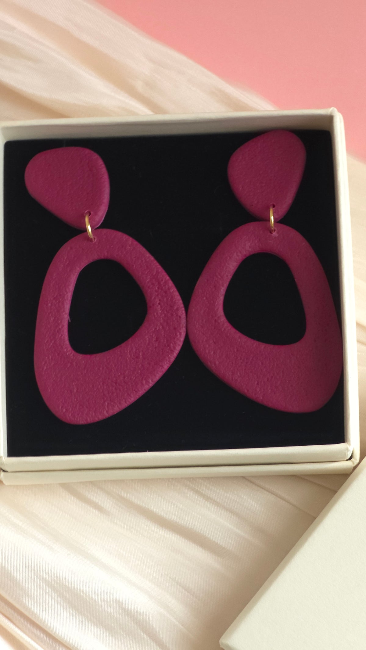 Virtous – 9 cm plum Geometric Earrings