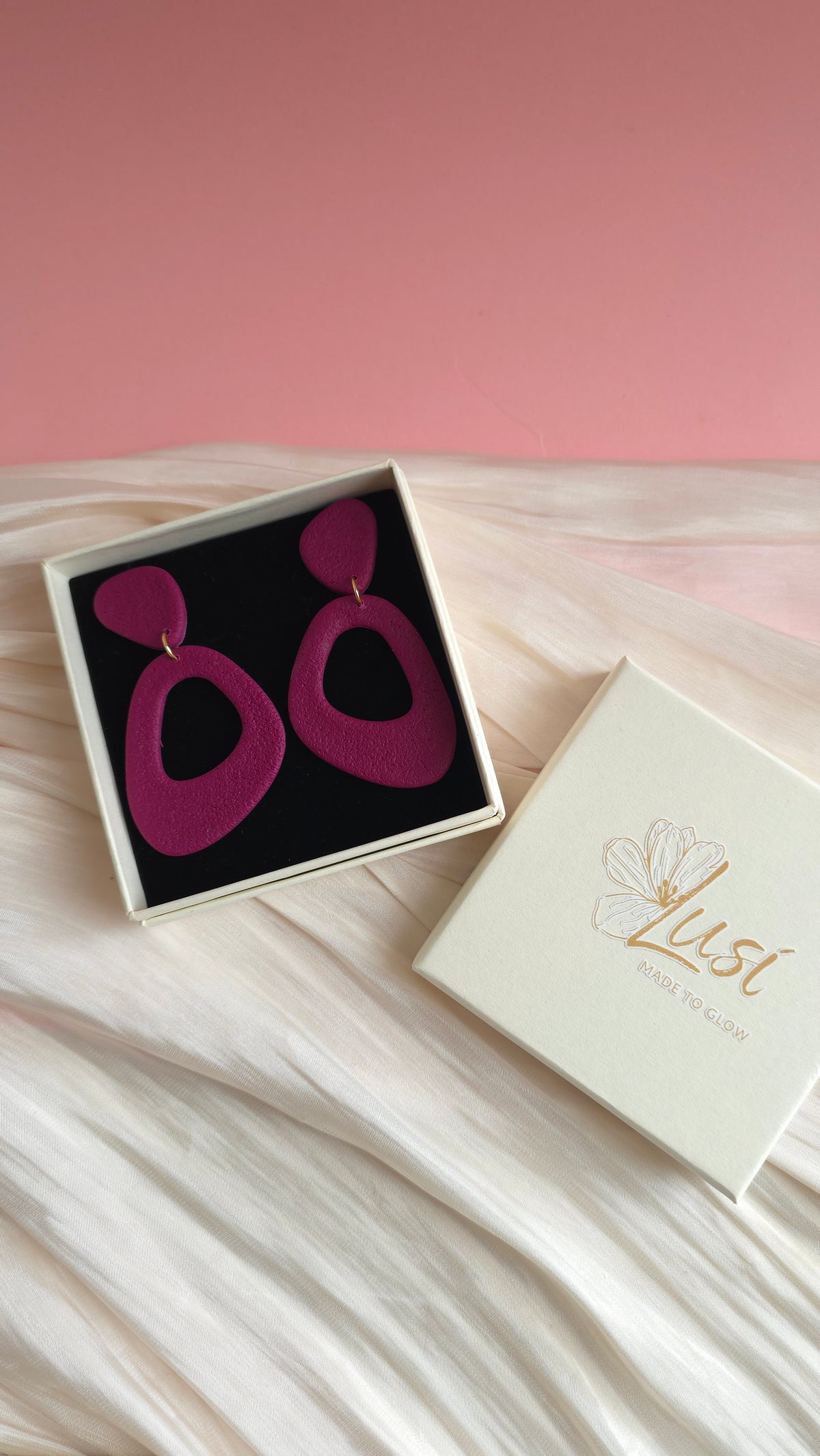 Virtous – 9 cm plum Geometric Earrings