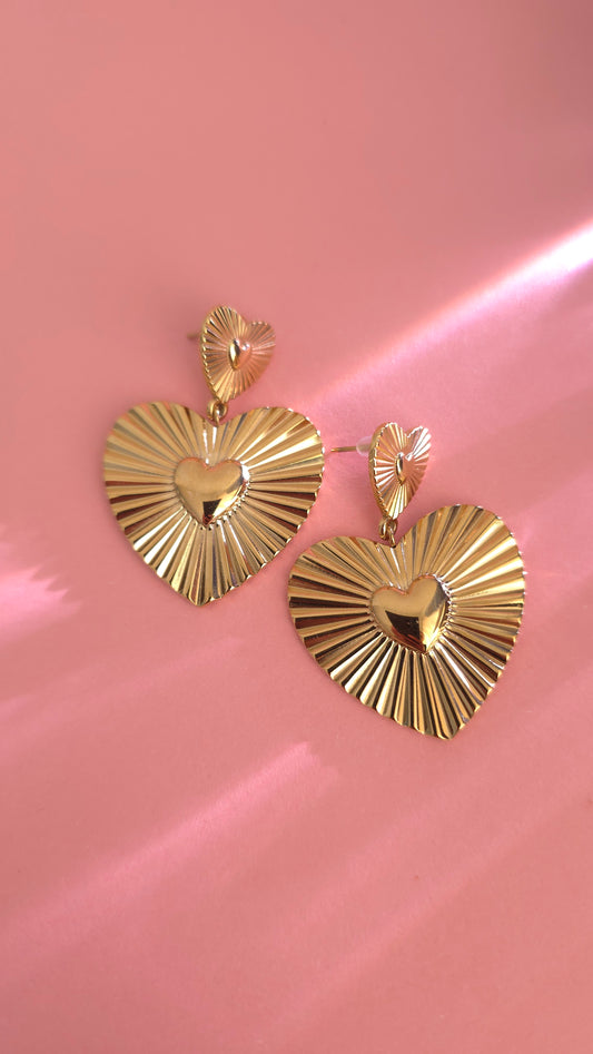 Gold Textured Heart Earrings – Radiant Double‑Heart Statement Dangles | Lusí