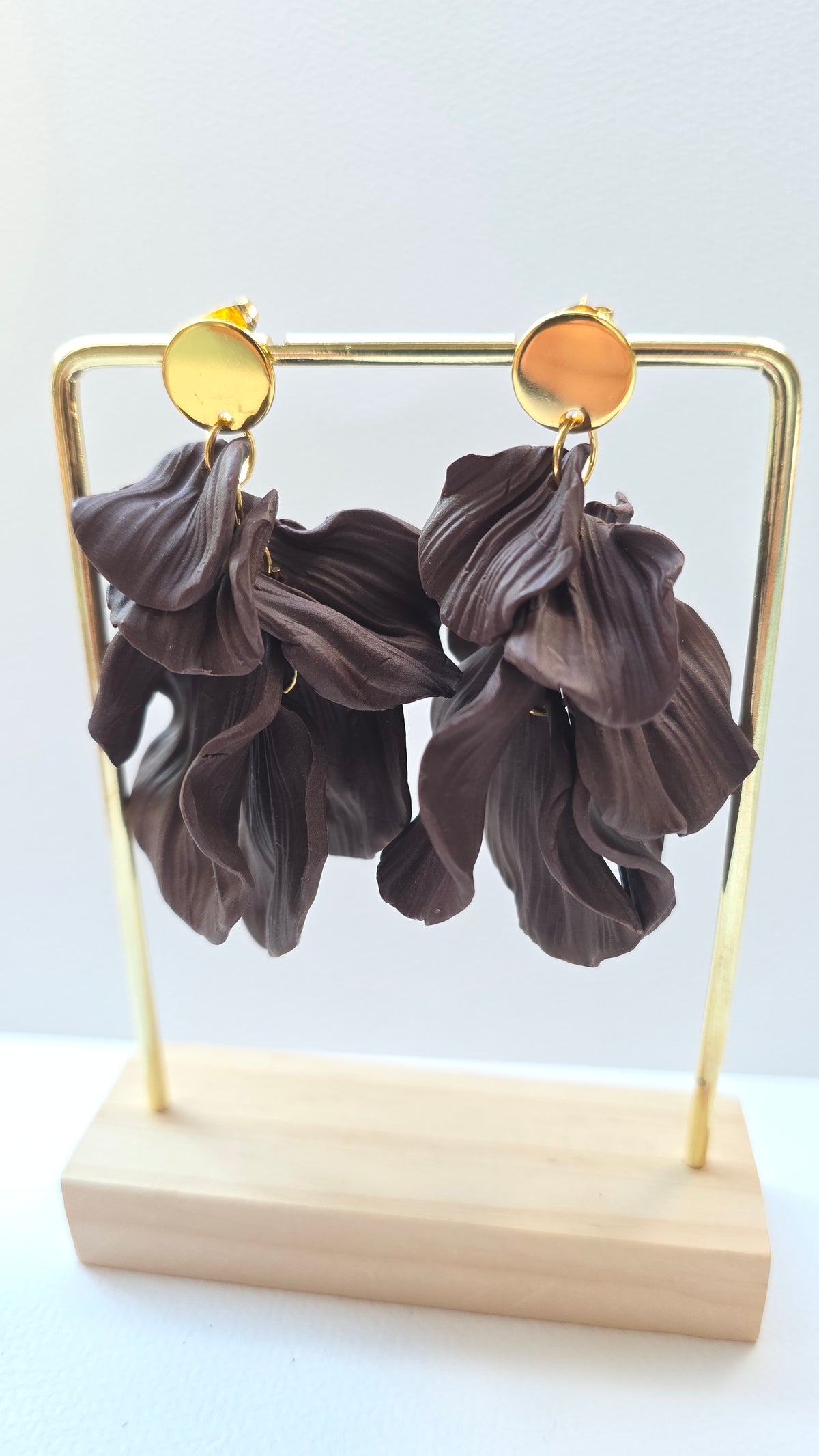 Handmade Petal‑Layered Polymer Clay Earrings – Hypoallergenic 18K Gold‑Plated Stainless Steel Floral Dangles (Brown)